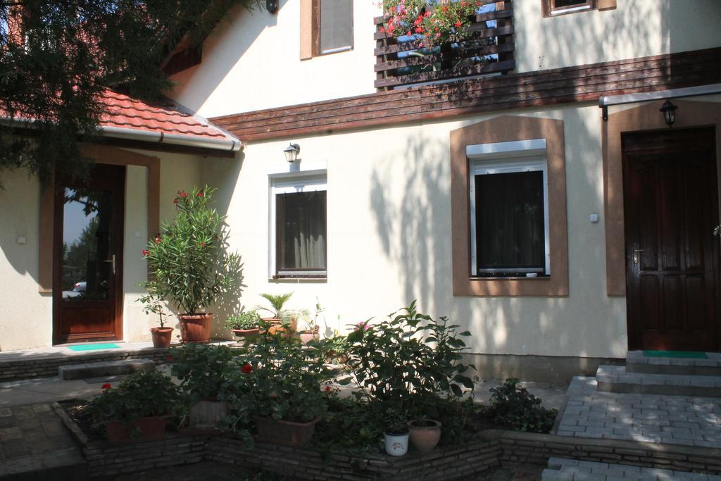 Vargapartman Szeged Exterior photo
